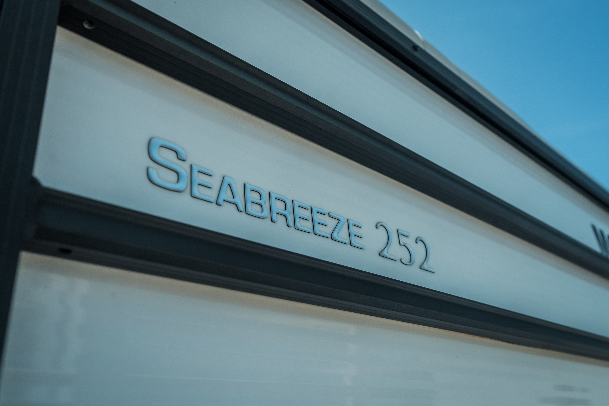 2022 Cypress Cay Sea Breeze 252 - Image 14
