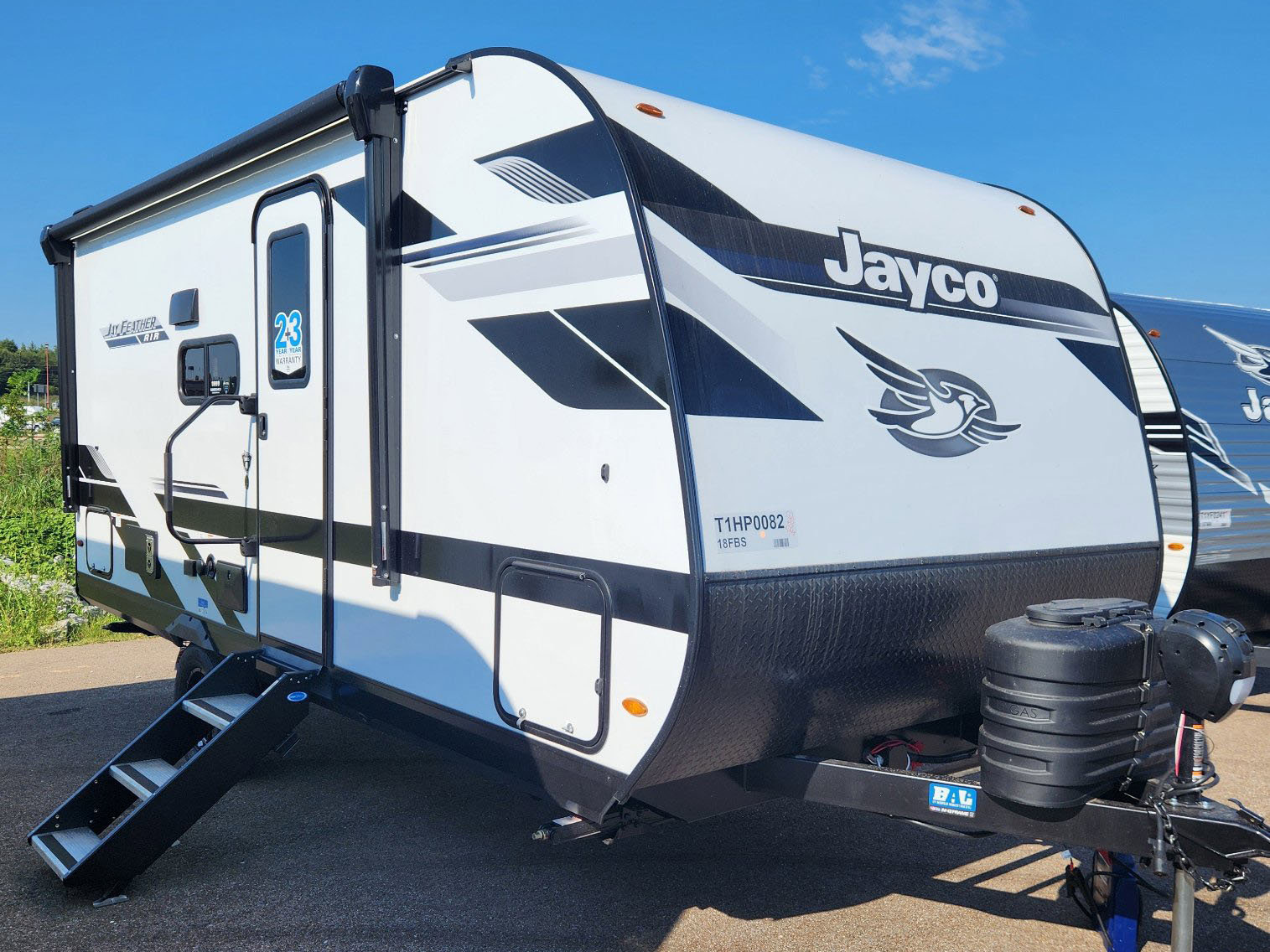 2026 JAYCO JAY FEATHER AIR 18FBS - Image 1