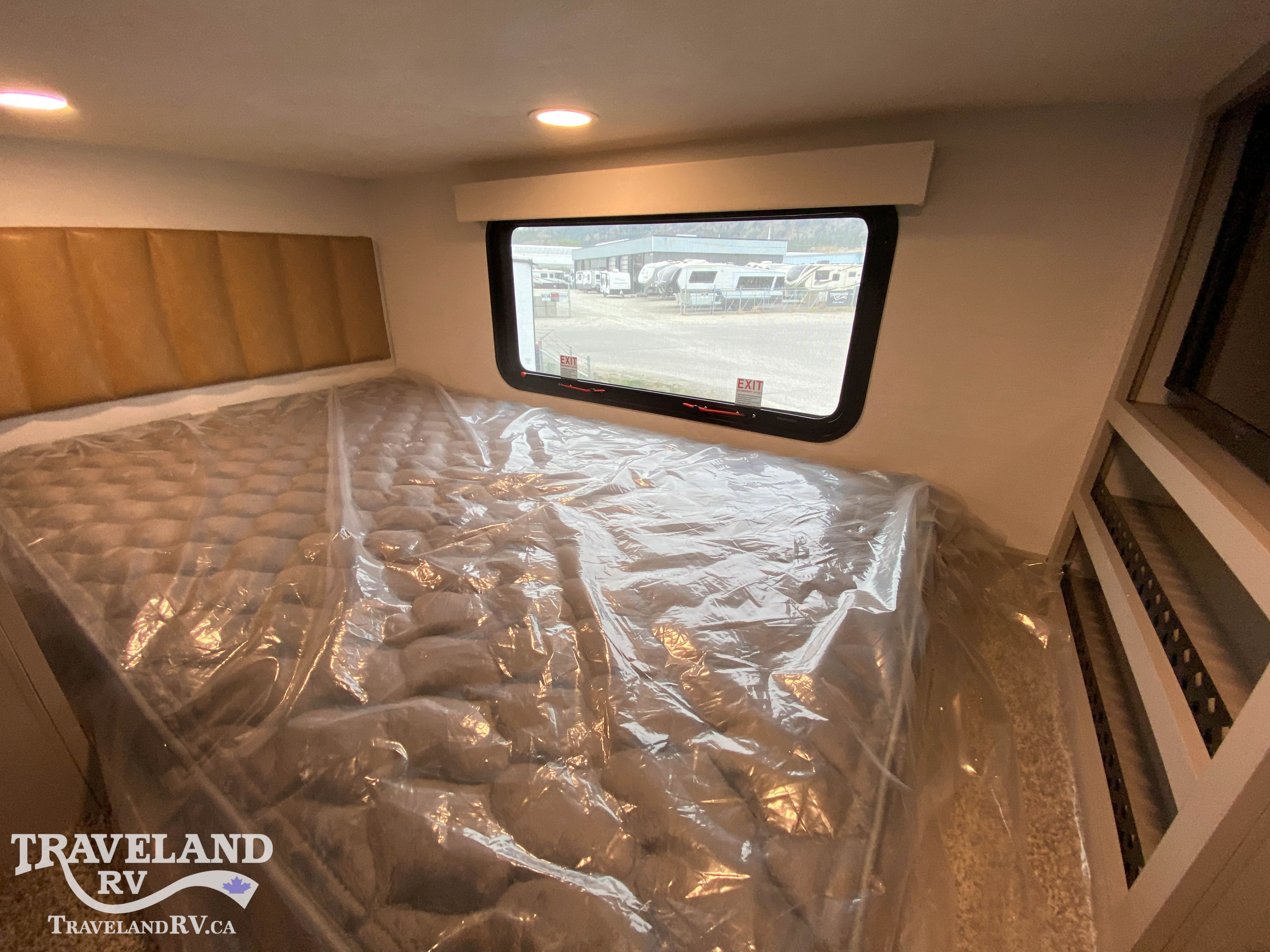 2026 Alliance RV Benchmark 44LFT - Image 19