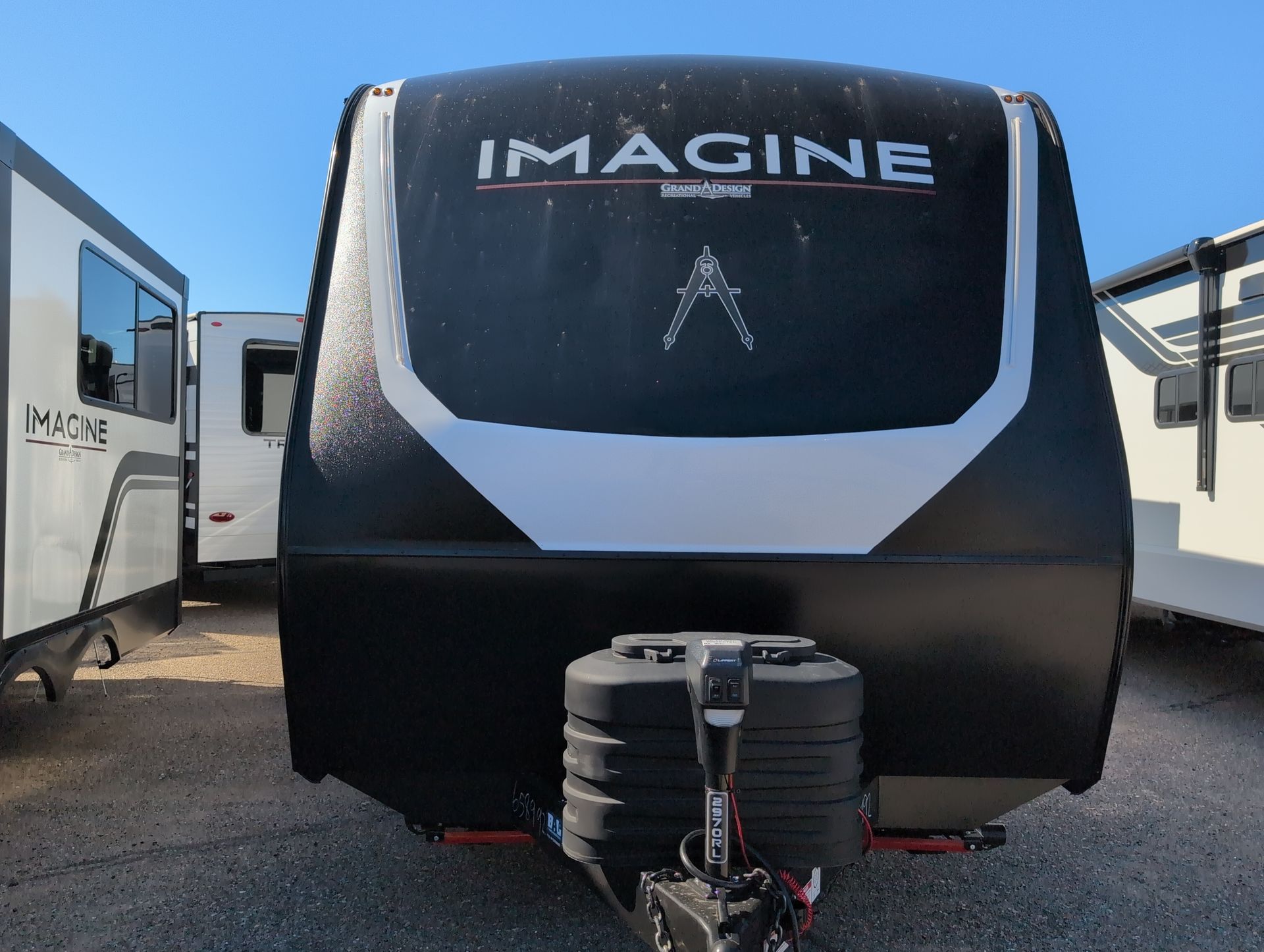 2027 Grand Design Imagine 2970RL - Image 10