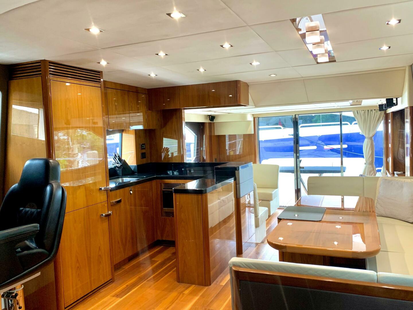 2016 Sunseeker Manhattan 65 - Image 9