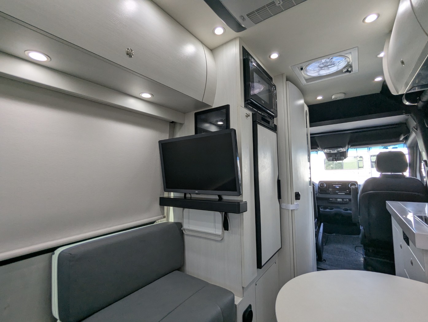2024 Pleasure-Way Ascent TS - Image 36