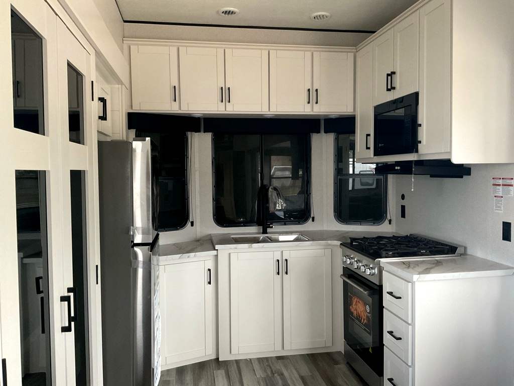 2026 JAYCO JAY FLIGHT BUNGALOW 404 LOFT - Image 8