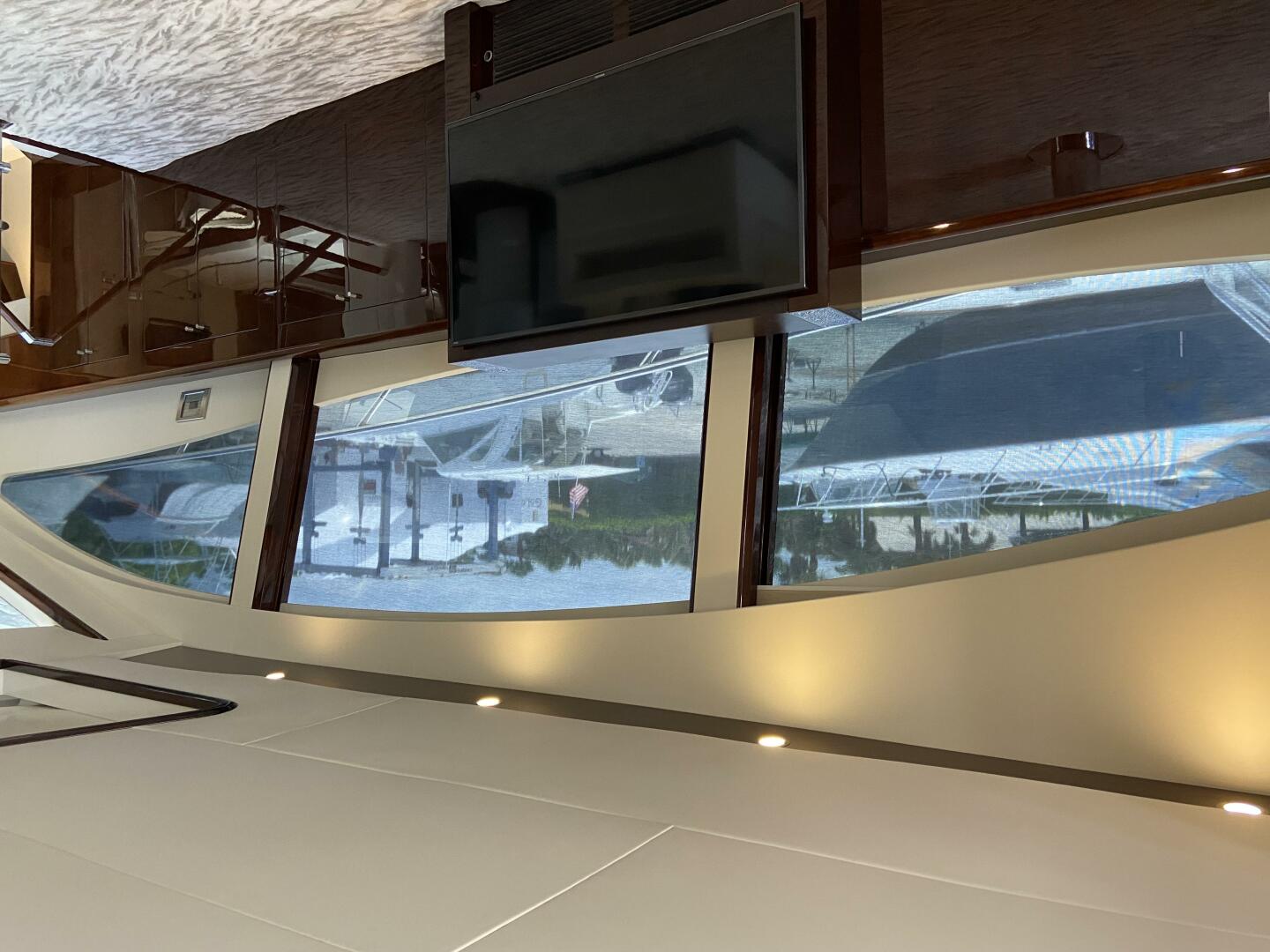 2009 Lazzara Yachts LSX 75 - Image 9