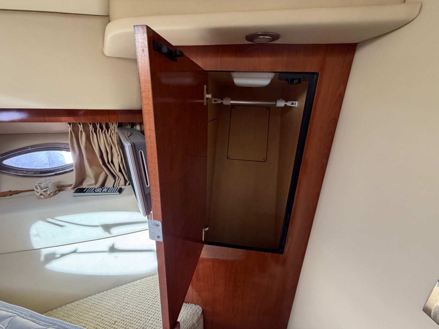 2007 Sea Ray Sedan Bridge - Image 28