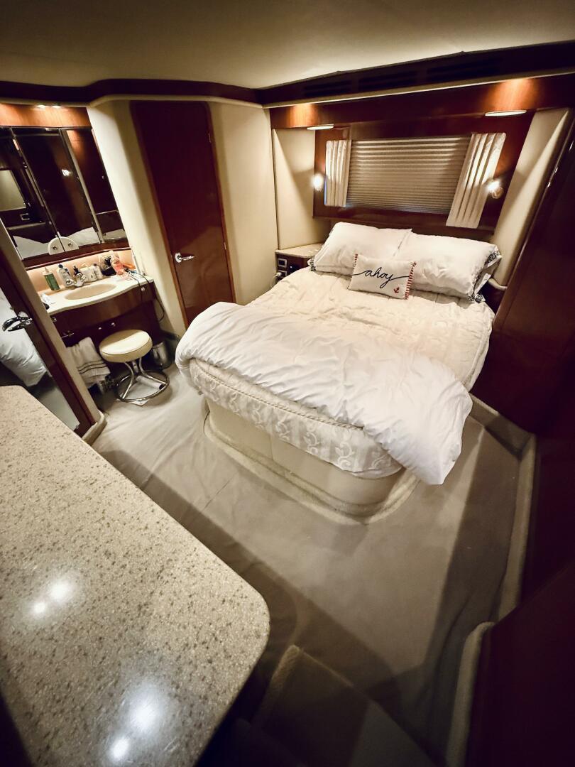 2003 Sea Ray 480 Motor Yacht - Image 55