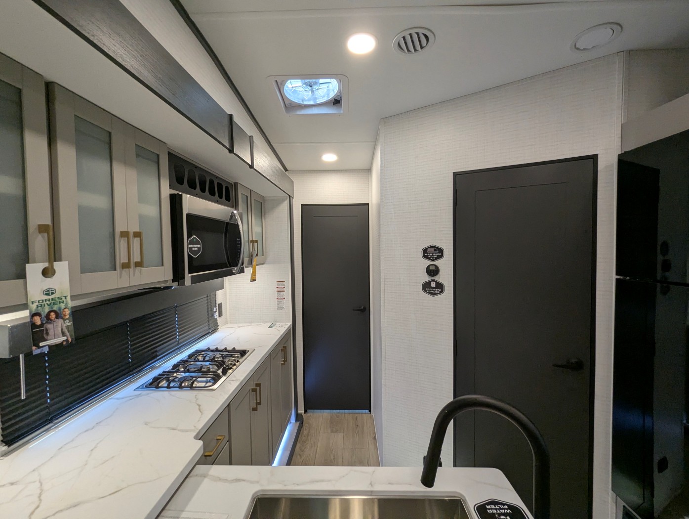 2027 Forest River Stealth 2900 - Image 9