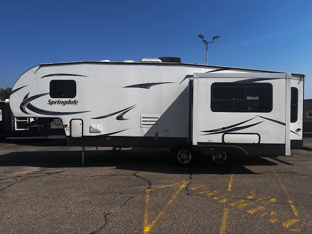 2014 KEYSTONE RV SPRINGDALE 253 REGL - Image 3