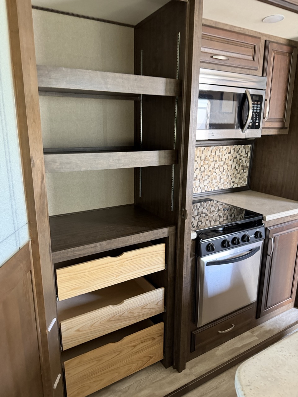 2016 Grand Design Solitude 369RL - Image 10