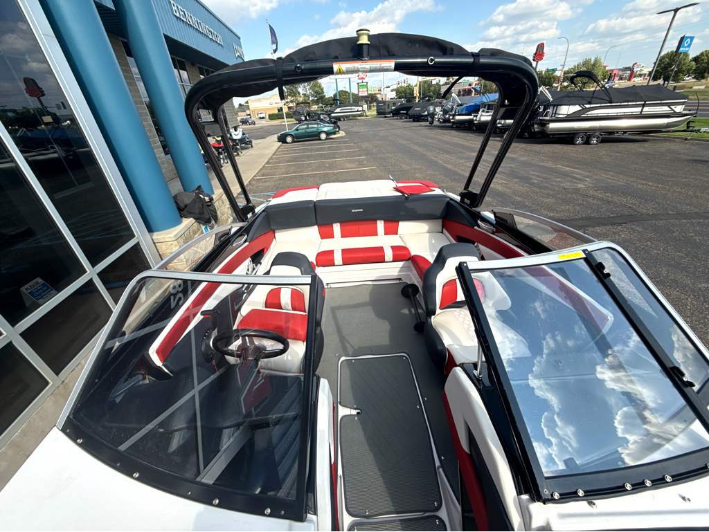 2016 Glastron GTS225 - Image 26