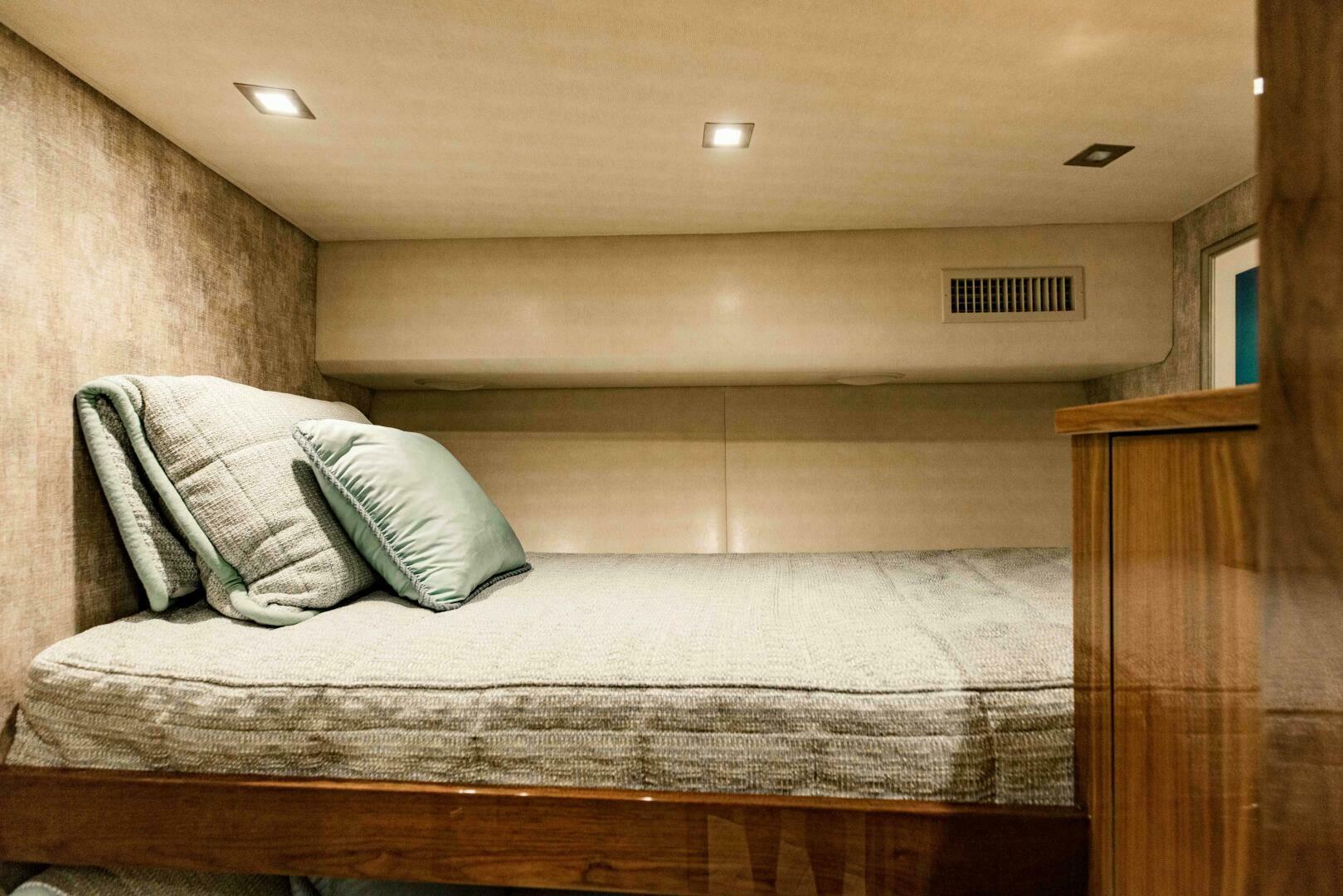 2020 Viking 72 Enclosed Bridge - Image 29