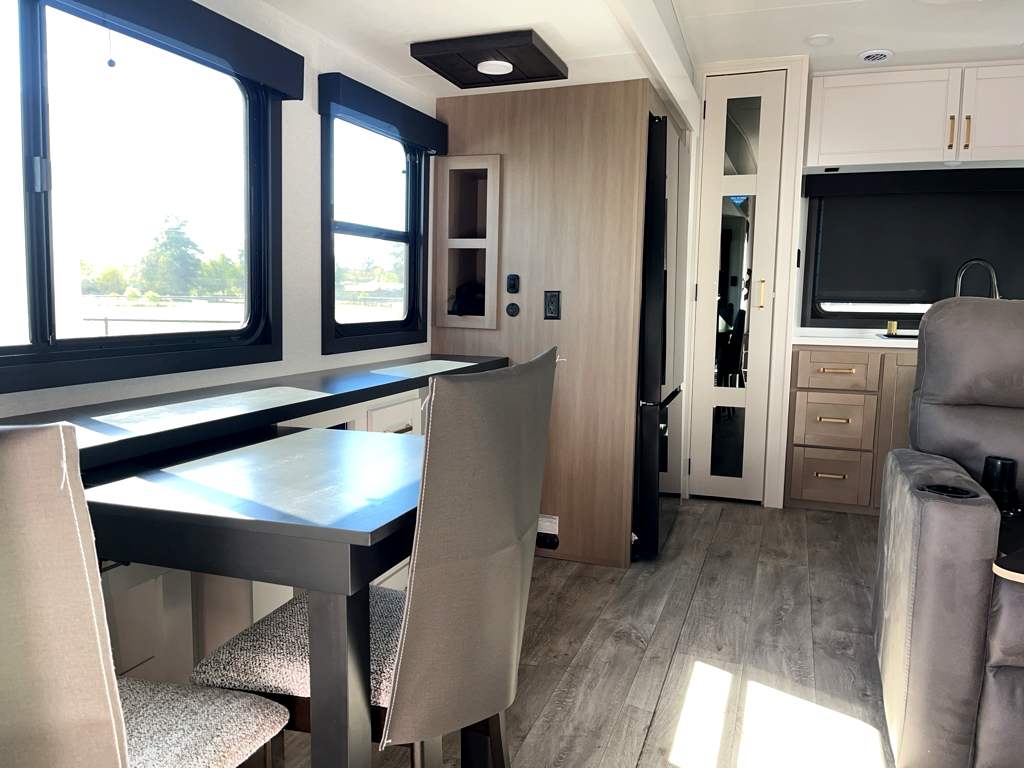 2026 JAYCO EAGLE 365UKTS - Image 8