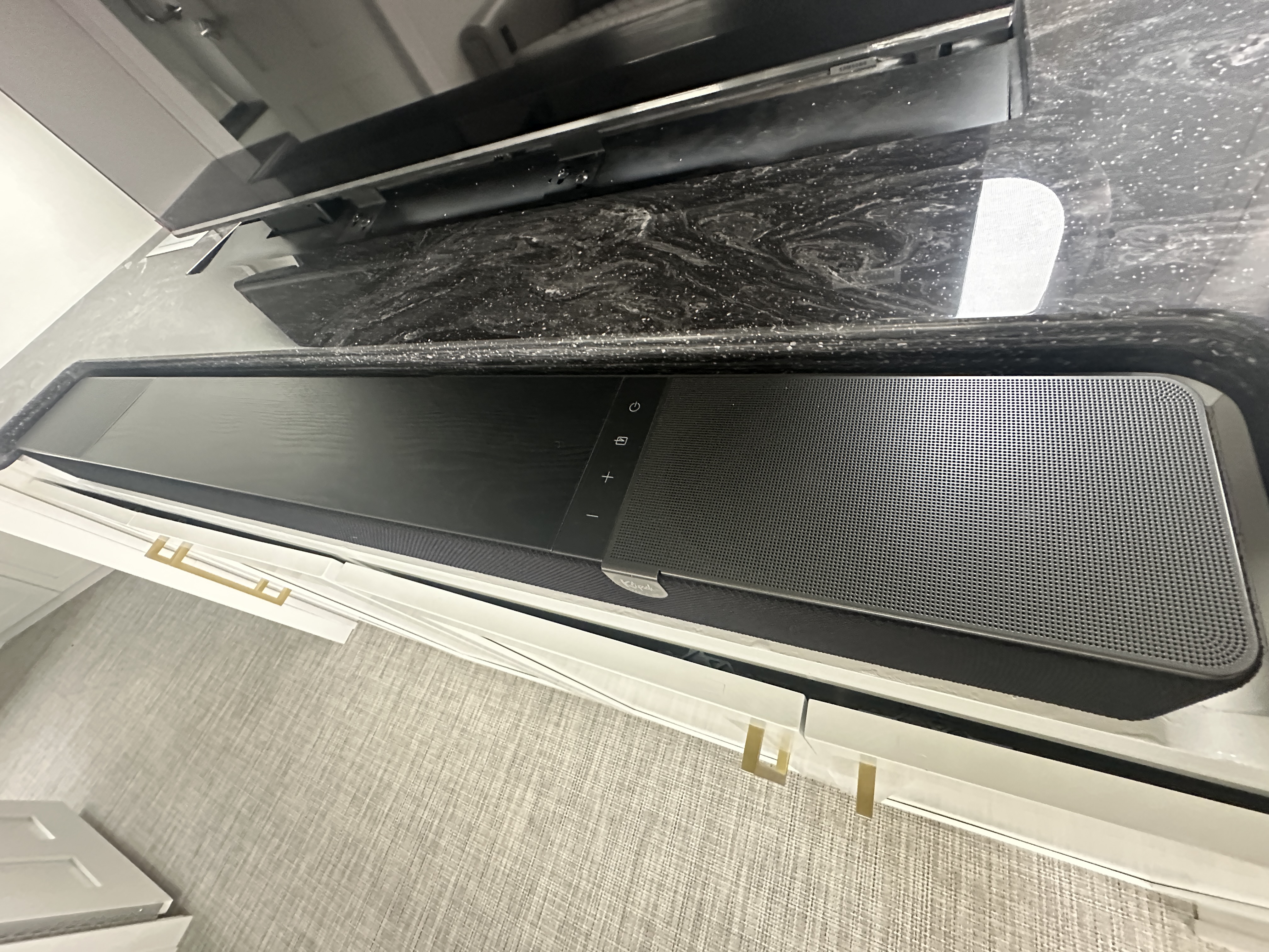 2026 Airstream Classic 33FB - Image 19