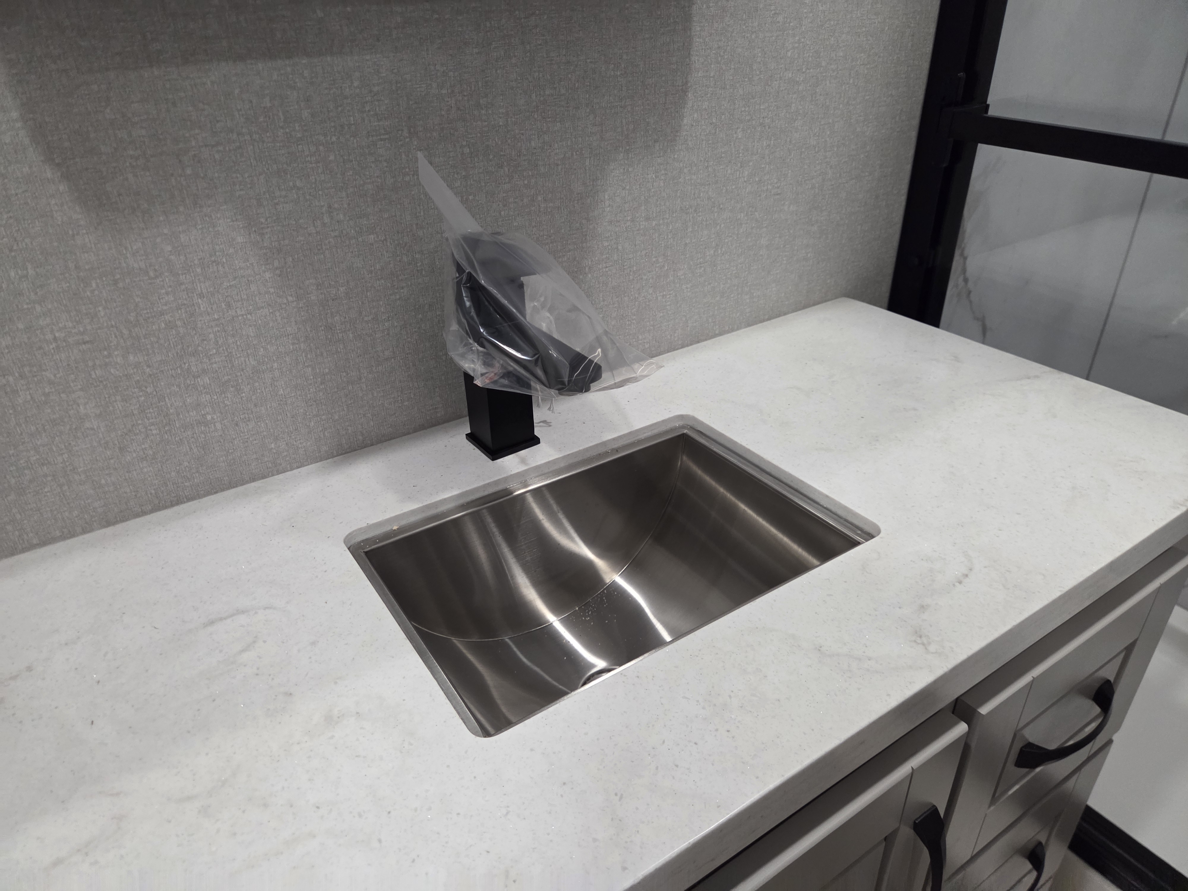 2026 Jayco North Point 395DSDB - Image 20