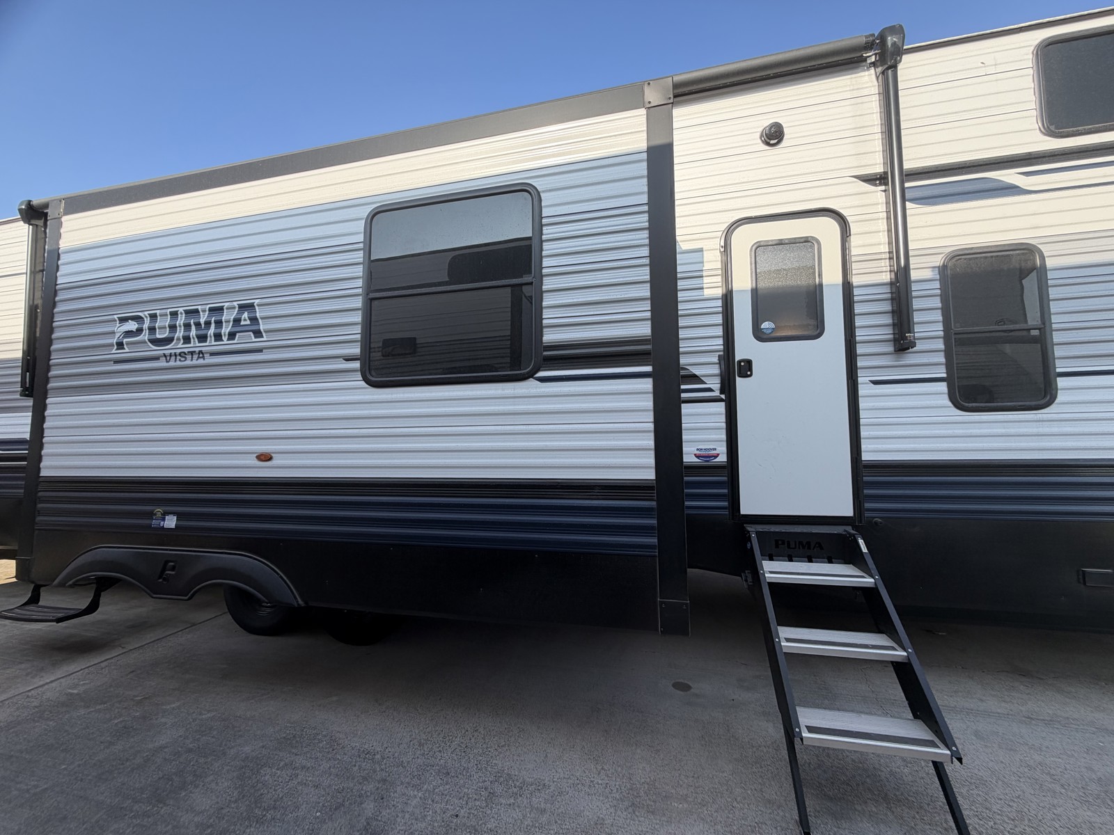 2026 PALOMINO PUMA 420LFT - Image 8