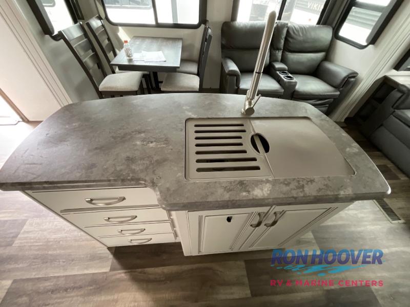 2022 KEYSTONE 33RLI - Image 11