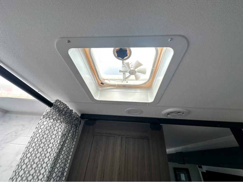 2026 VENTURE RV SPORTTREK STINGER 232VRL - Image 35
