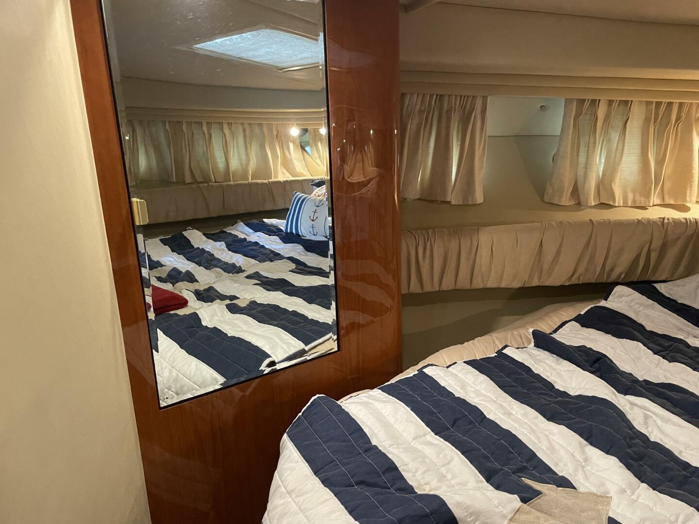 2001 Sea Ray 380 Sundancer - Image 30