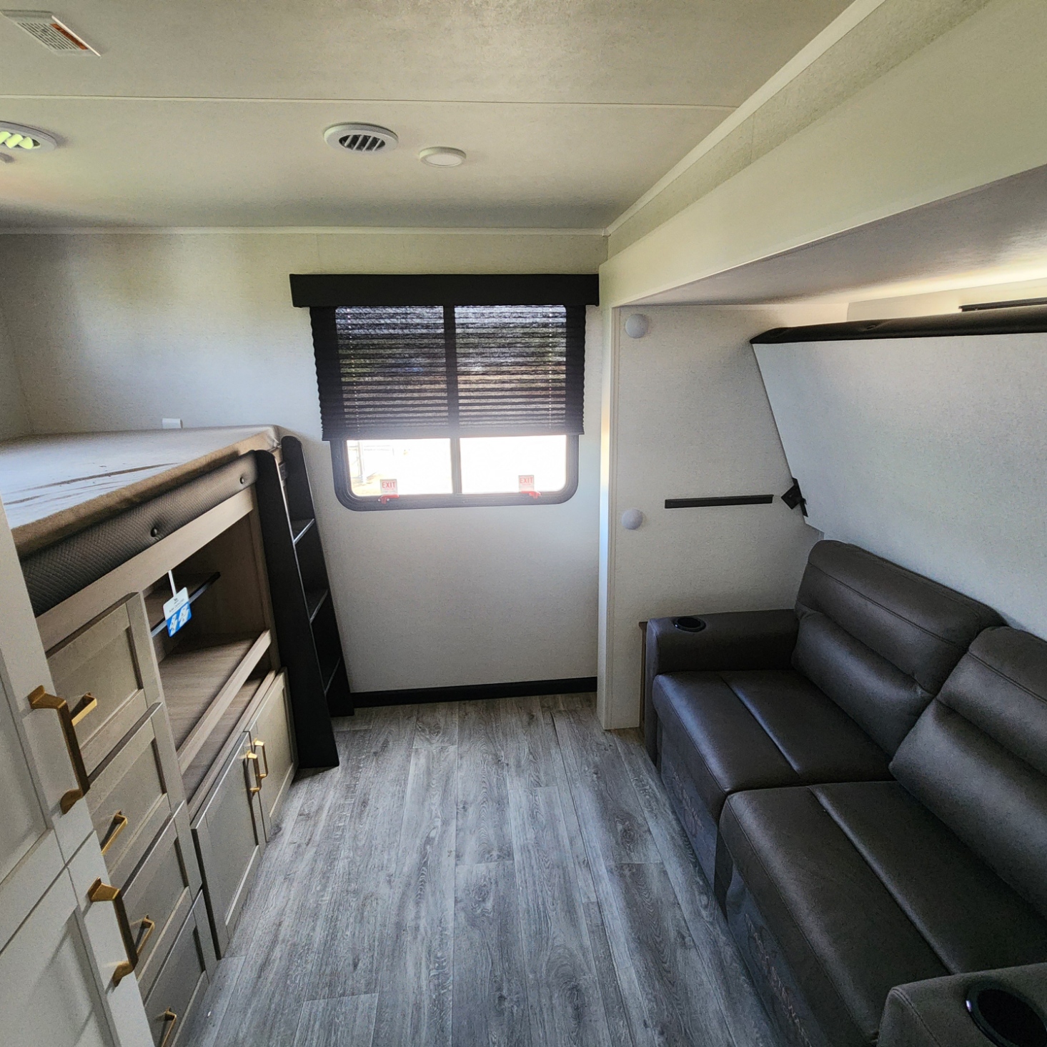 2027 JAYCO EAGLE 312BHOK - Image 26