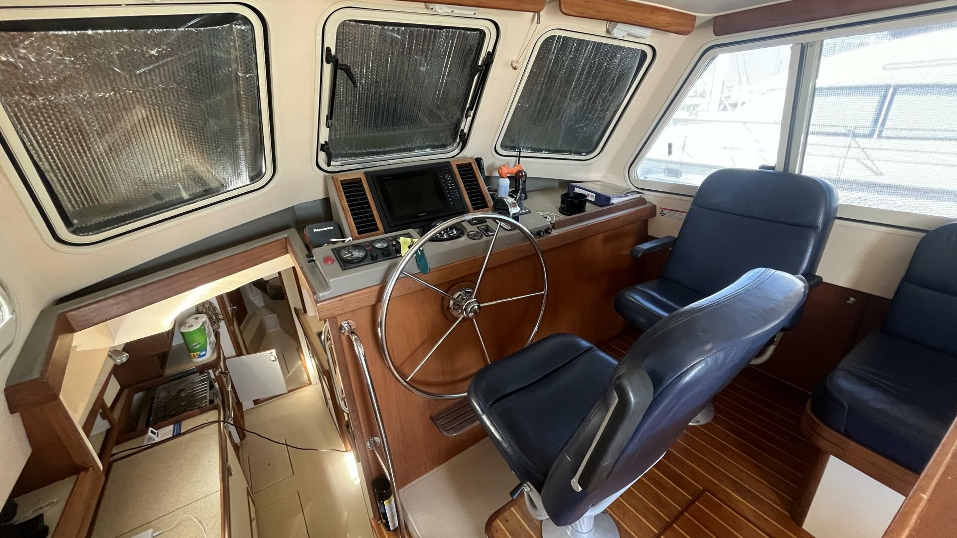 2008 Island Packet PY Trawler / Motorsailer - Image 14