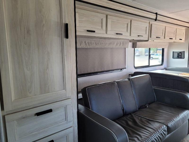 2023 Forest River Sunseeker 2550DS LE - Image 19