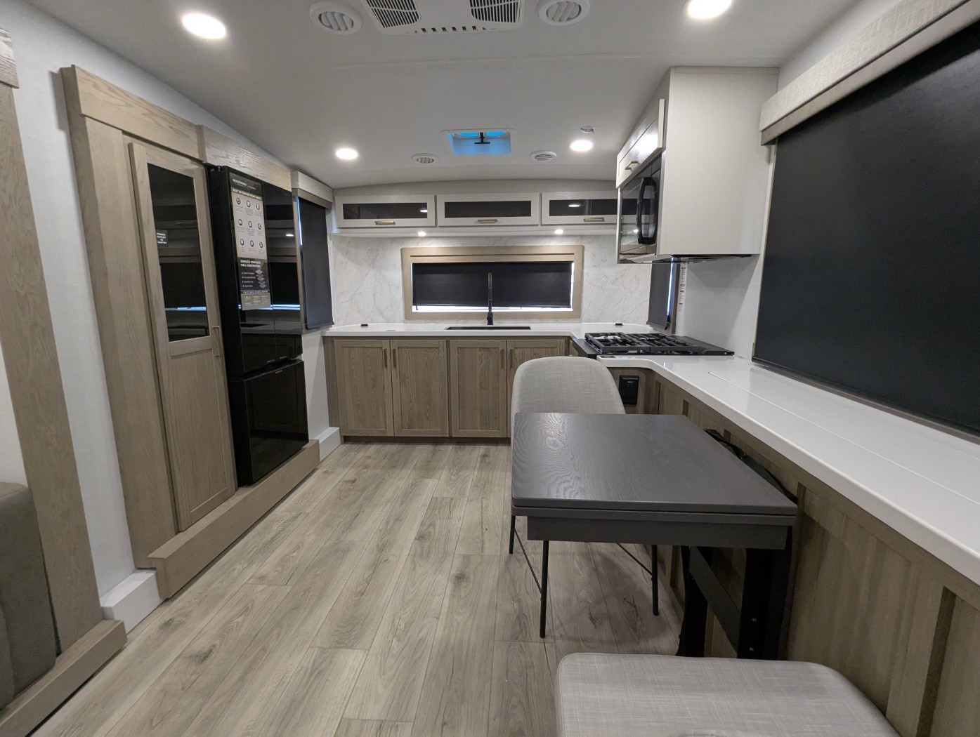 2027 Forest River Rockwood Signature 290SFK - Image 20