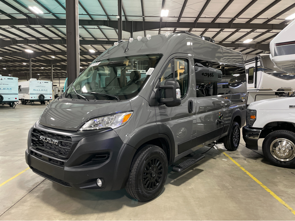 2027 Jayco Comet 18C - Image 4