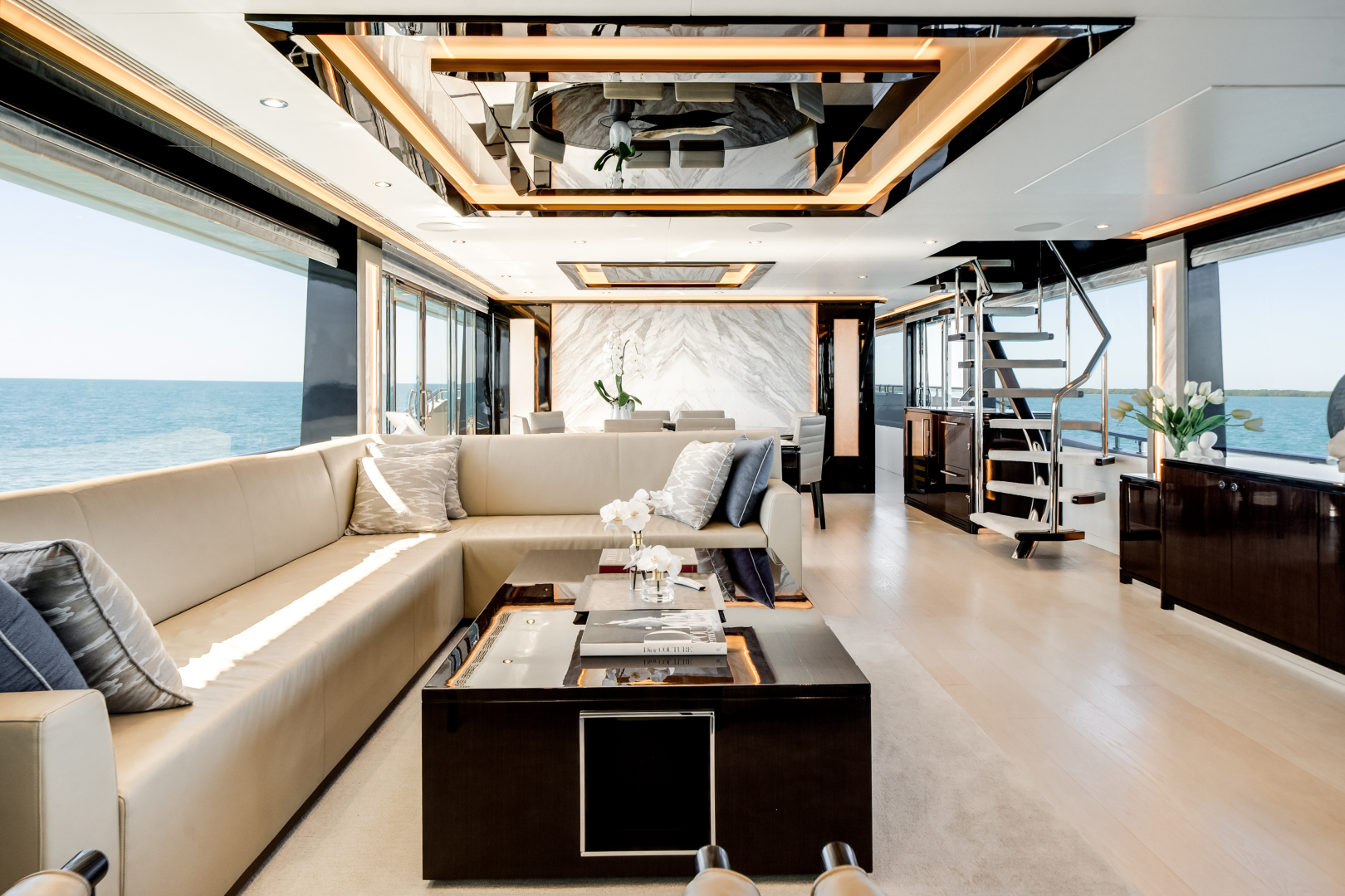 2022 Ocean Alexander 37L - Image 21