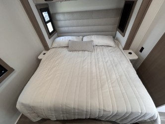 2027 JAYCO PRECEPT 31UL - Image 17