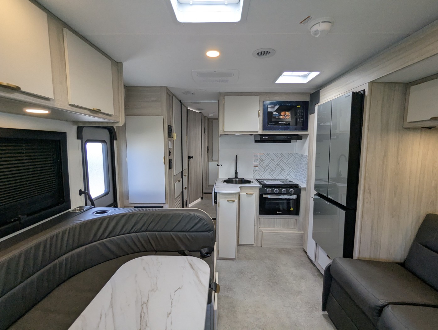 2027 Coachmen Cross Trail 26XG - Image 11