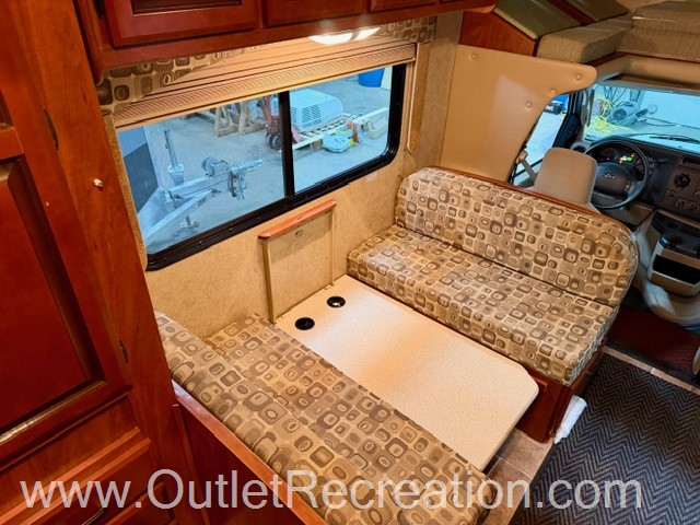 2012 Forest River Sunseeker 2300 - Image 7