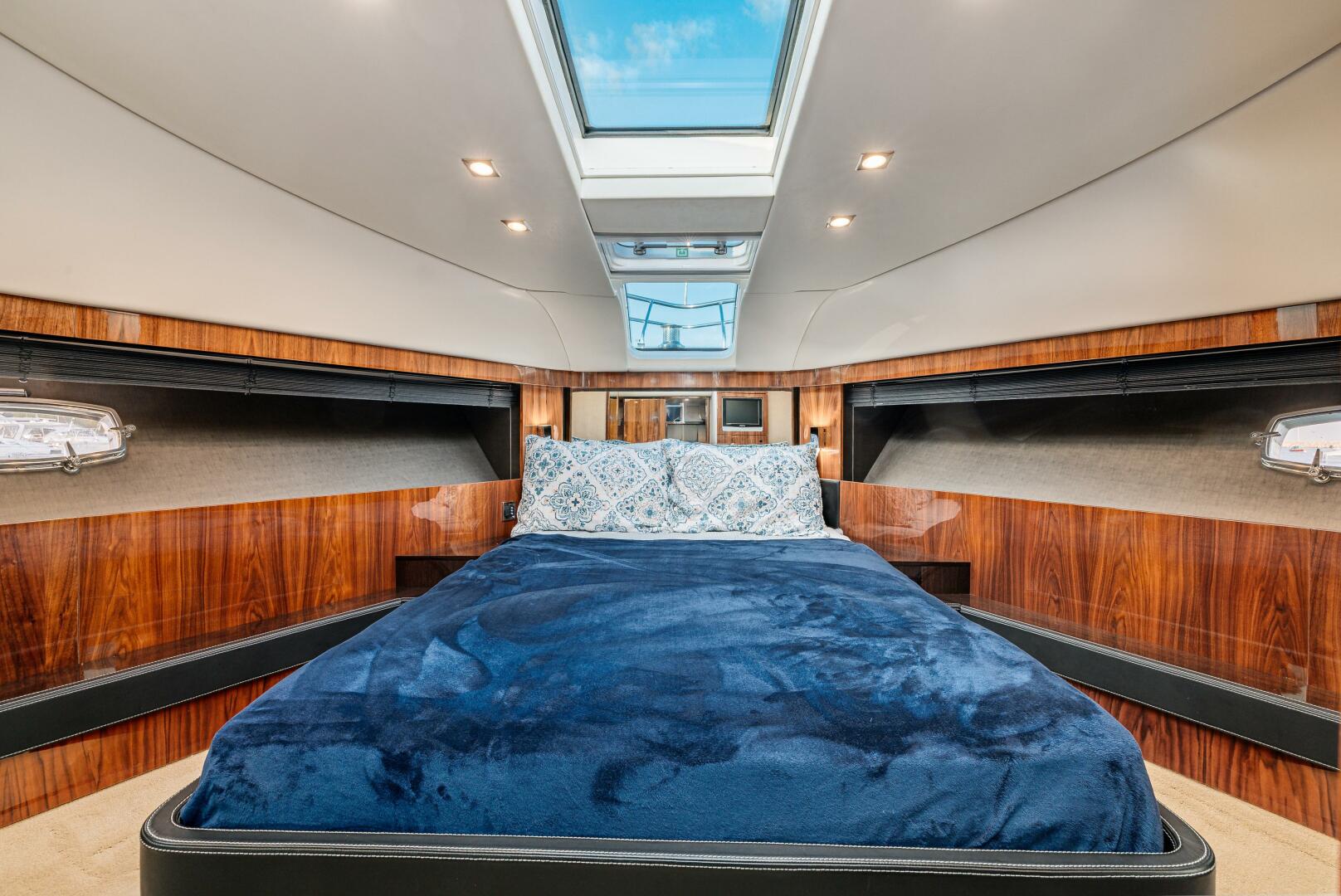 2011 Fairline 65 Squadron - Image 58