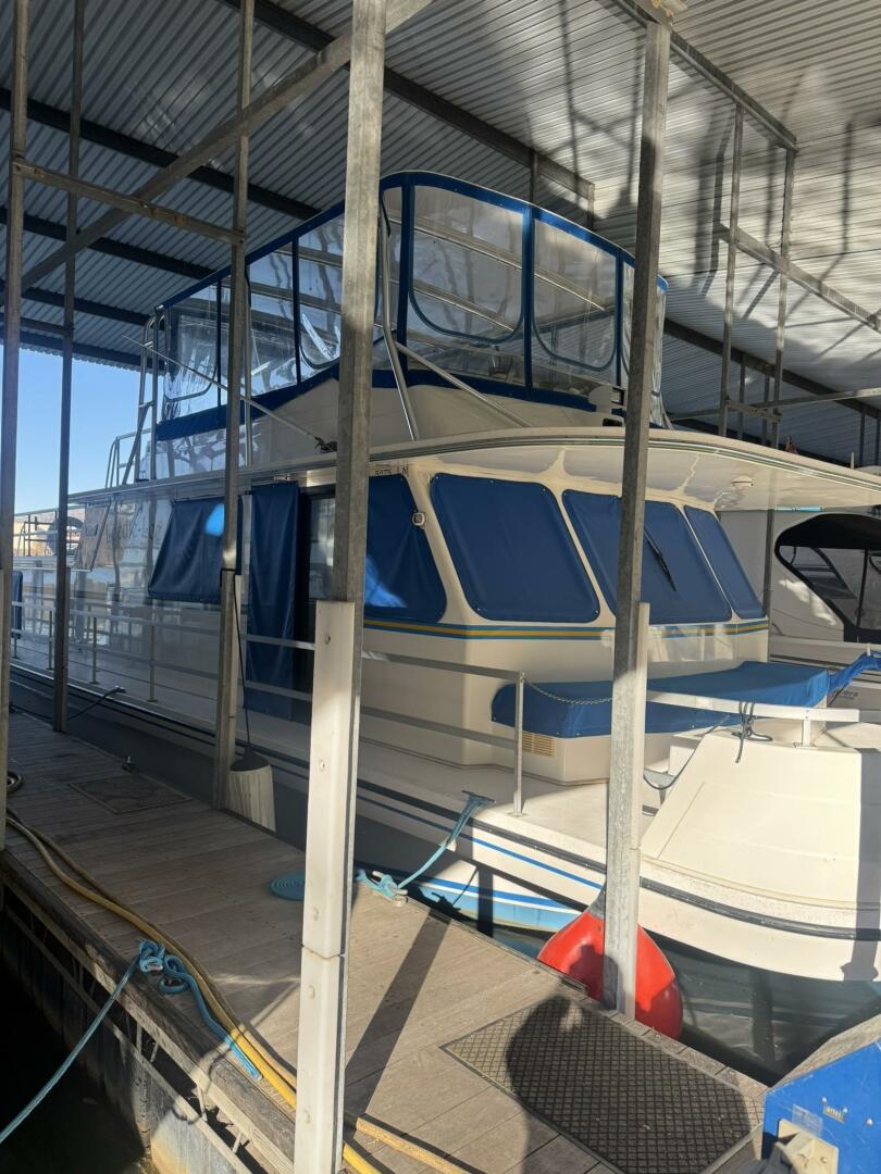 2006 Gibson 5500 Series - Image 29
