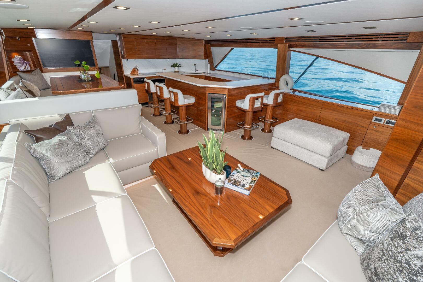 2025 Viking 90 Convertible - Image 24