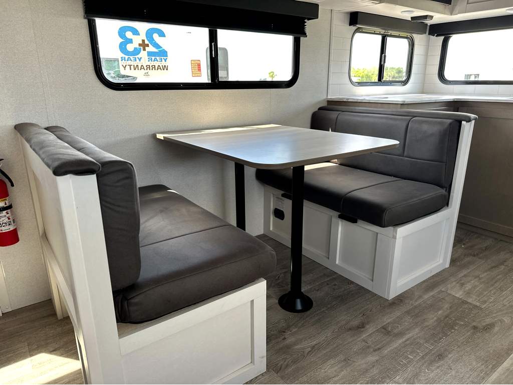 2027 JAYCO EAGLE SLE 24MLE - Image 10