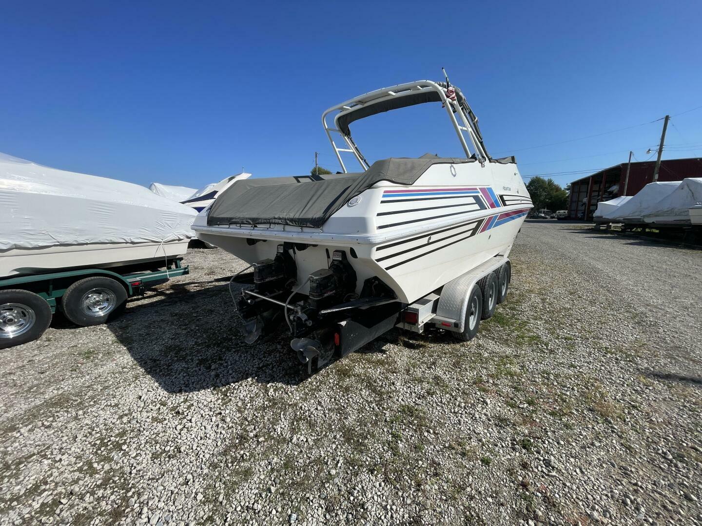 1993 Fountain 38 Sport Cruiser - Image 12