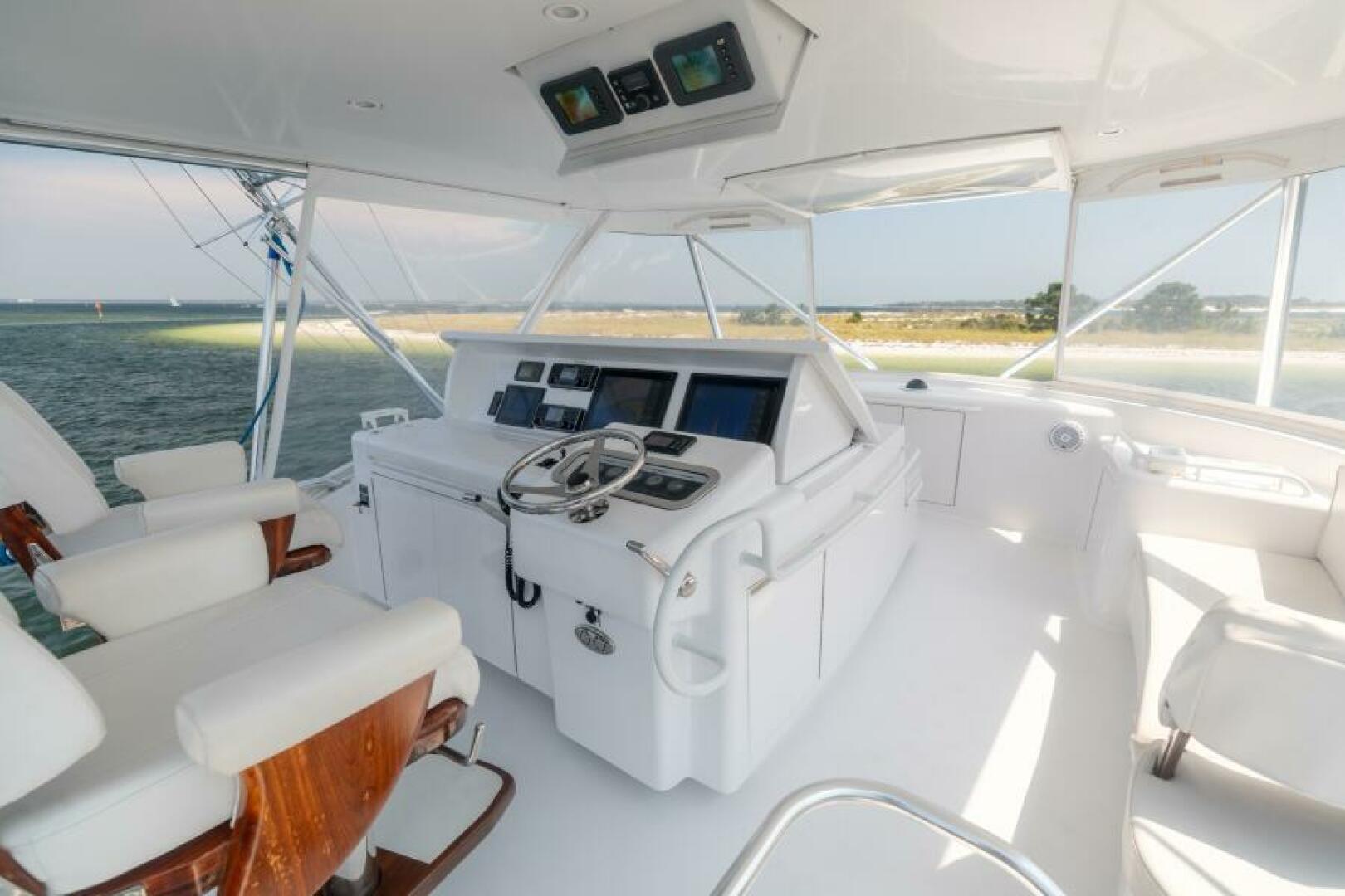 2008 Hatteras 60 Convertible - Image 25