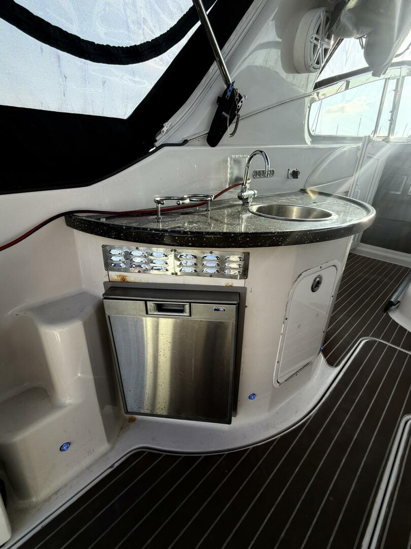 2008 Four Winns 378 Vista - Image 9
