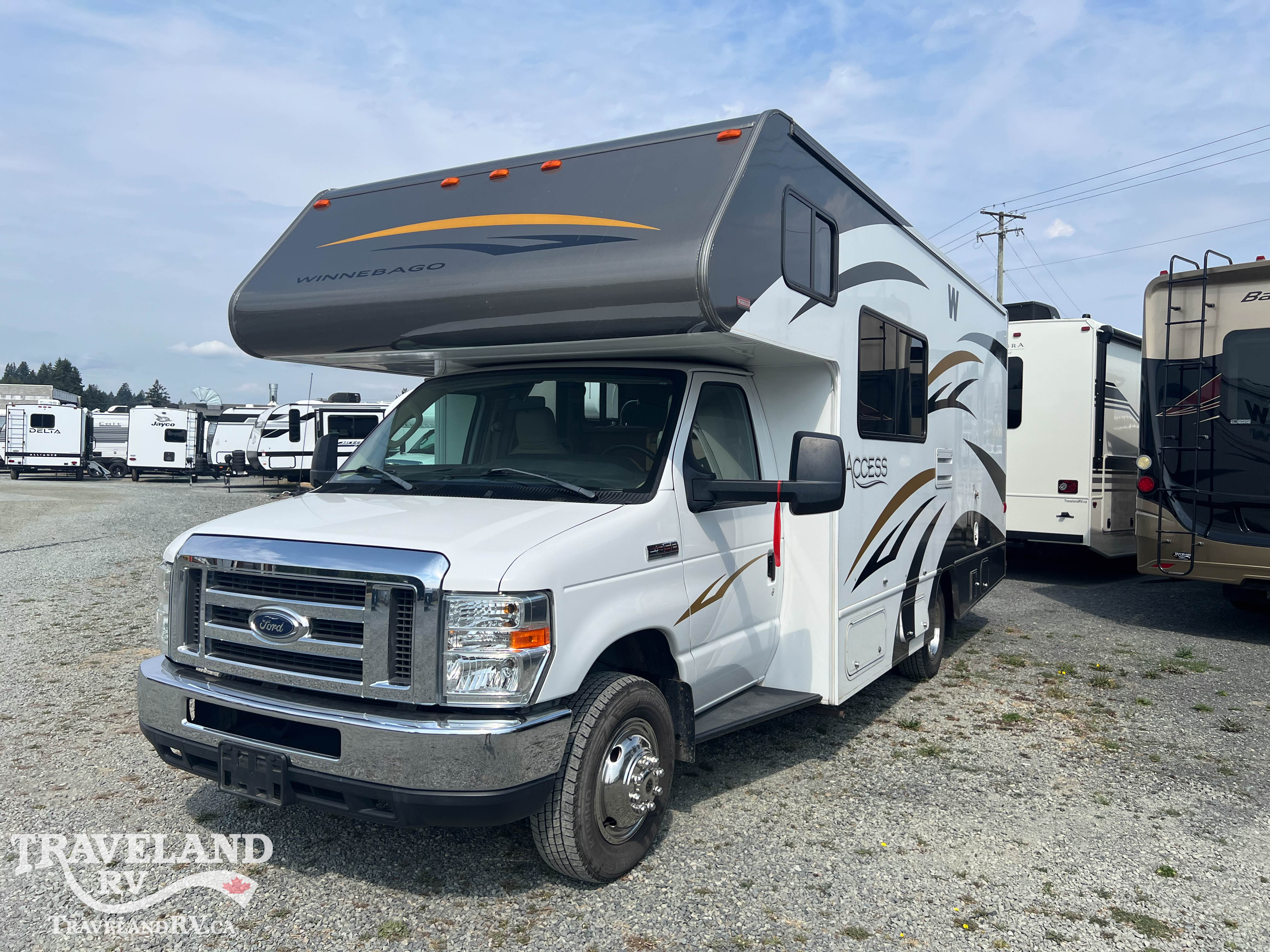 2010 Winnebago Access 24V - Image 5