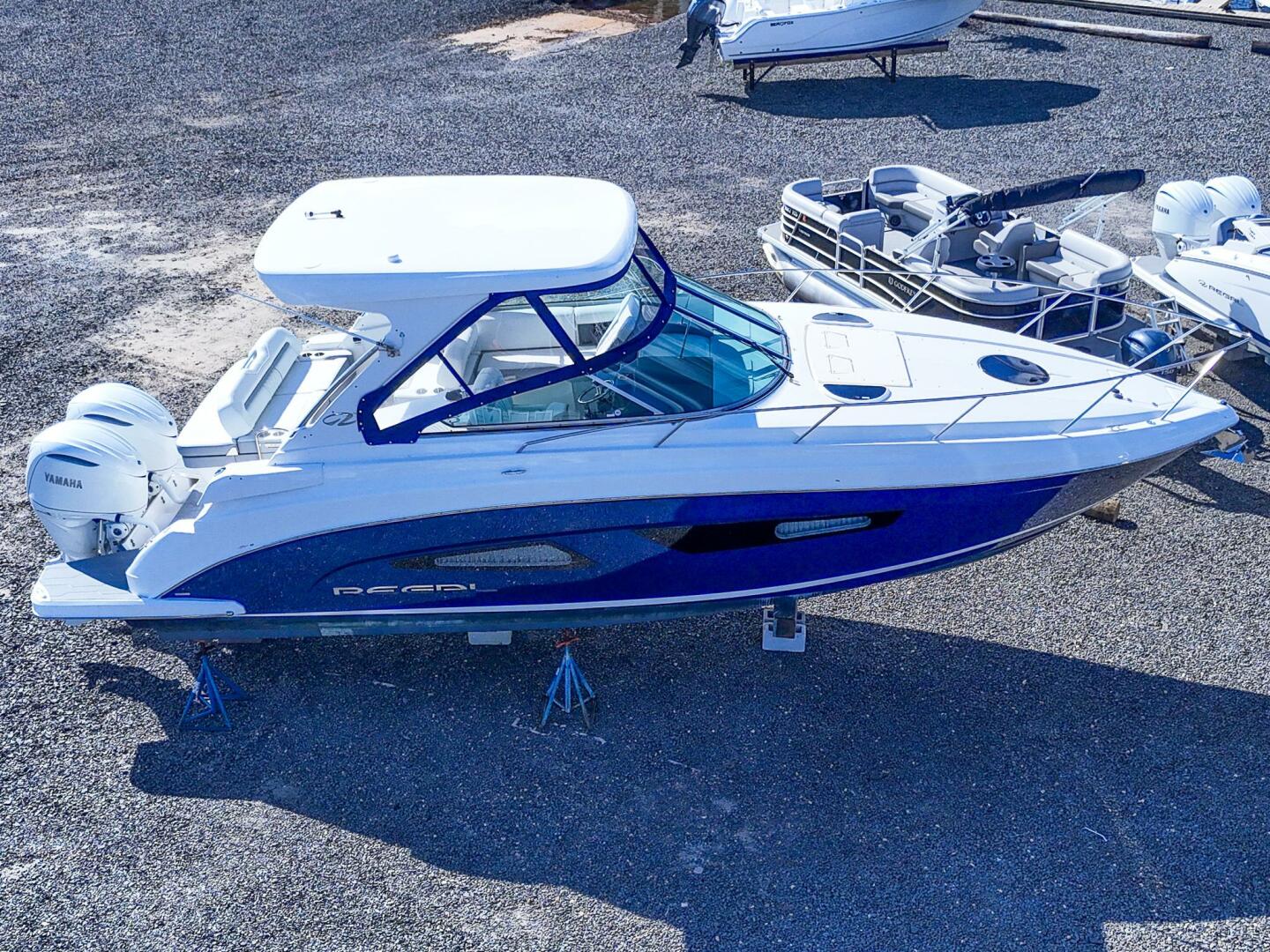2026 Regal 33 XO Base - Image 2