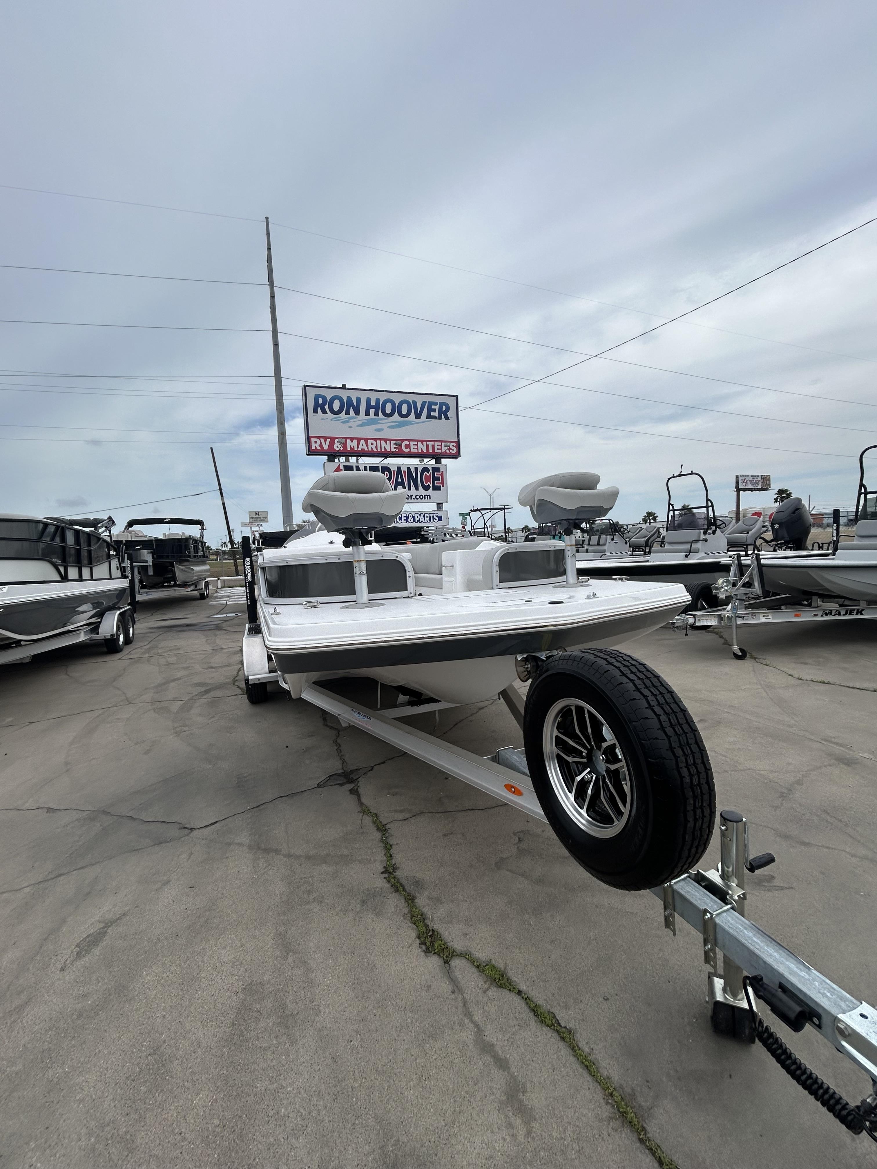 2026 HURRICANE 2026 FUNDECK 198 RE - Image 4