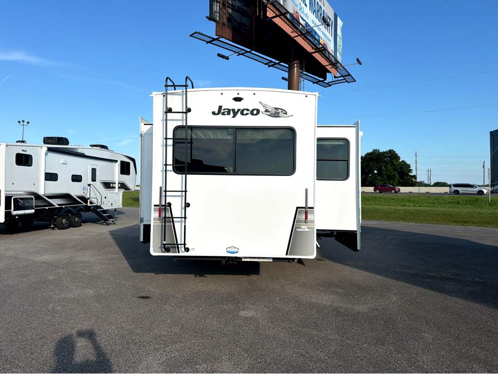2027 JAYCO EAGLE 29RLC - Image 4
