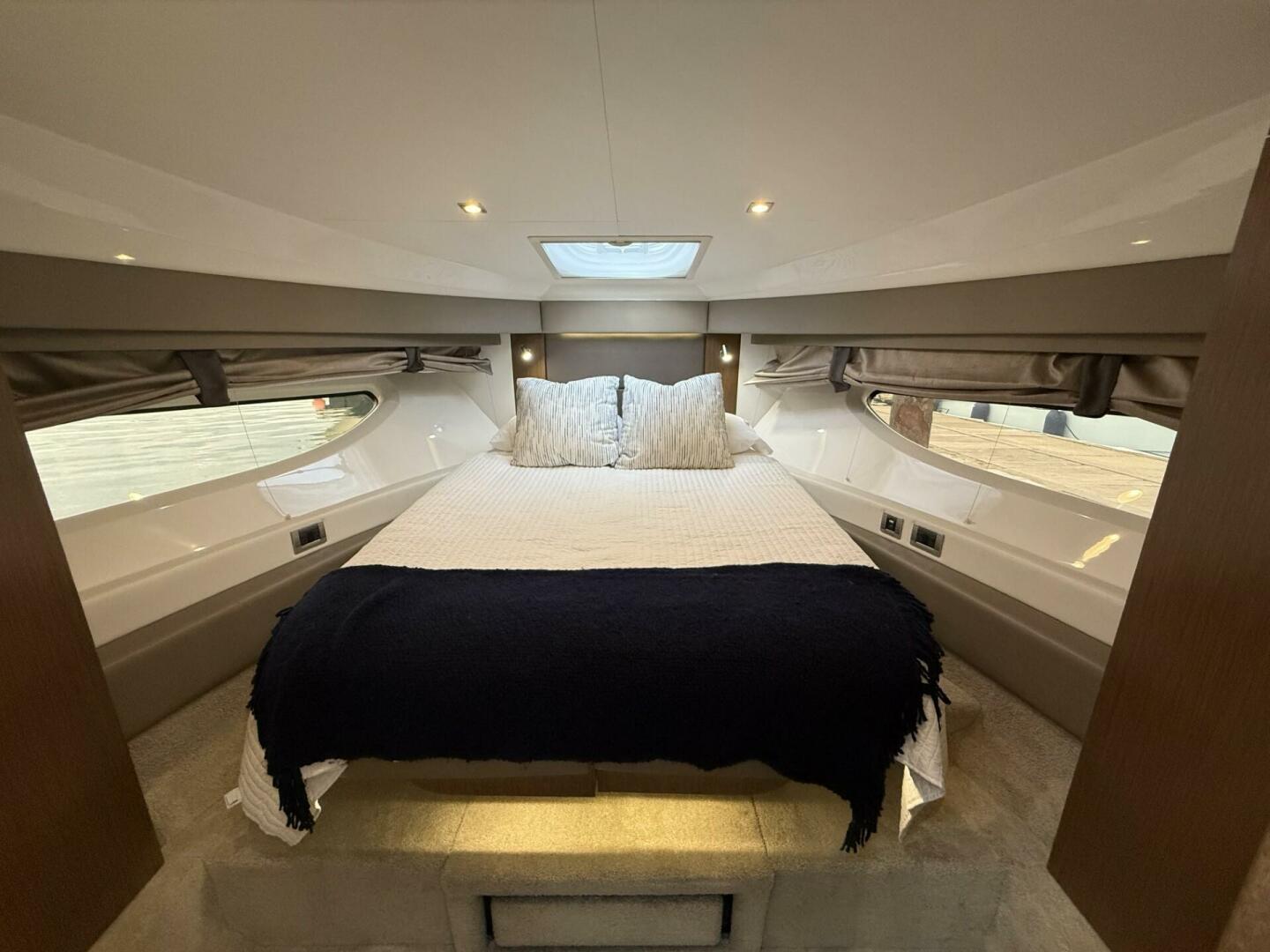 2018 Sea Ray 460 Sundancer - Image 15
