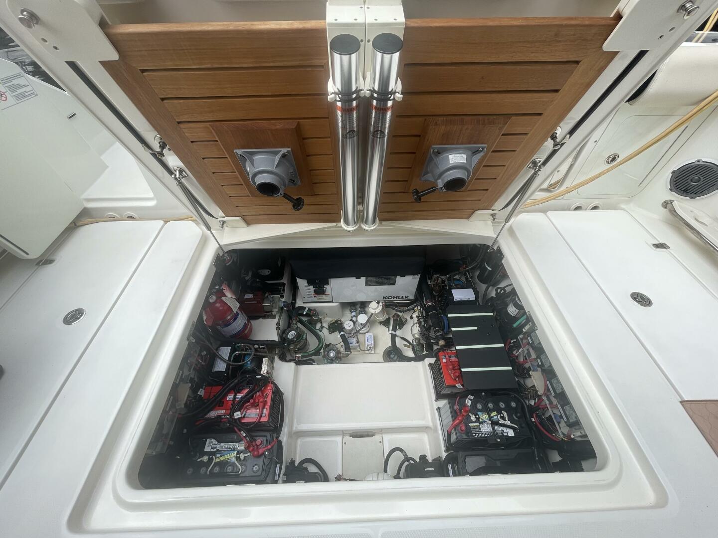 2016 Boston Whaler - Image 142