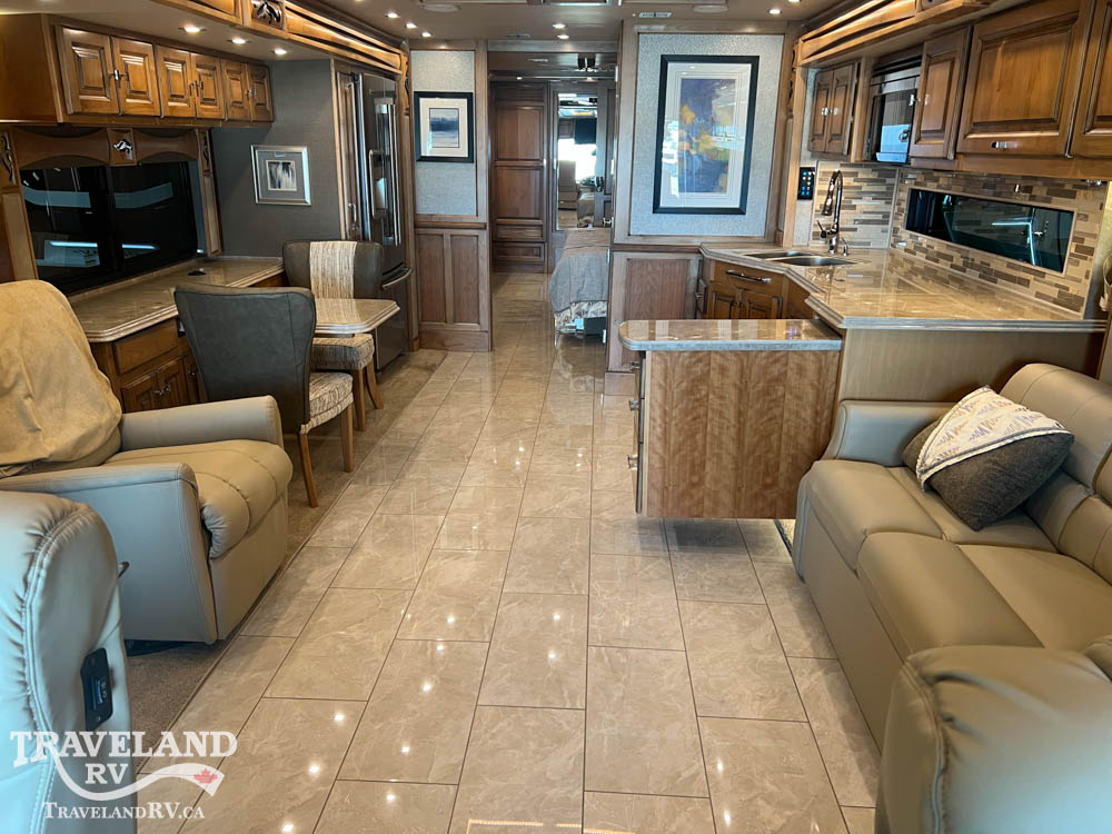 2019 Tiffin Phaeton 40 IH - Image 3
