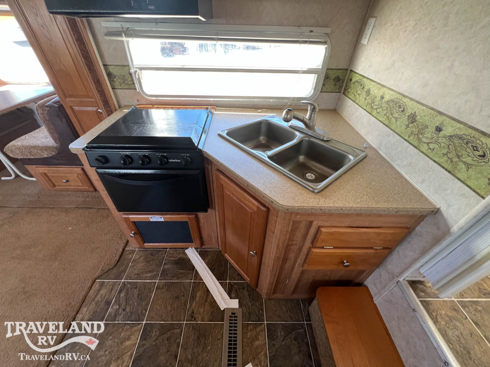 2009 Forest River Handyman Rockwood 8265SS - Image 11