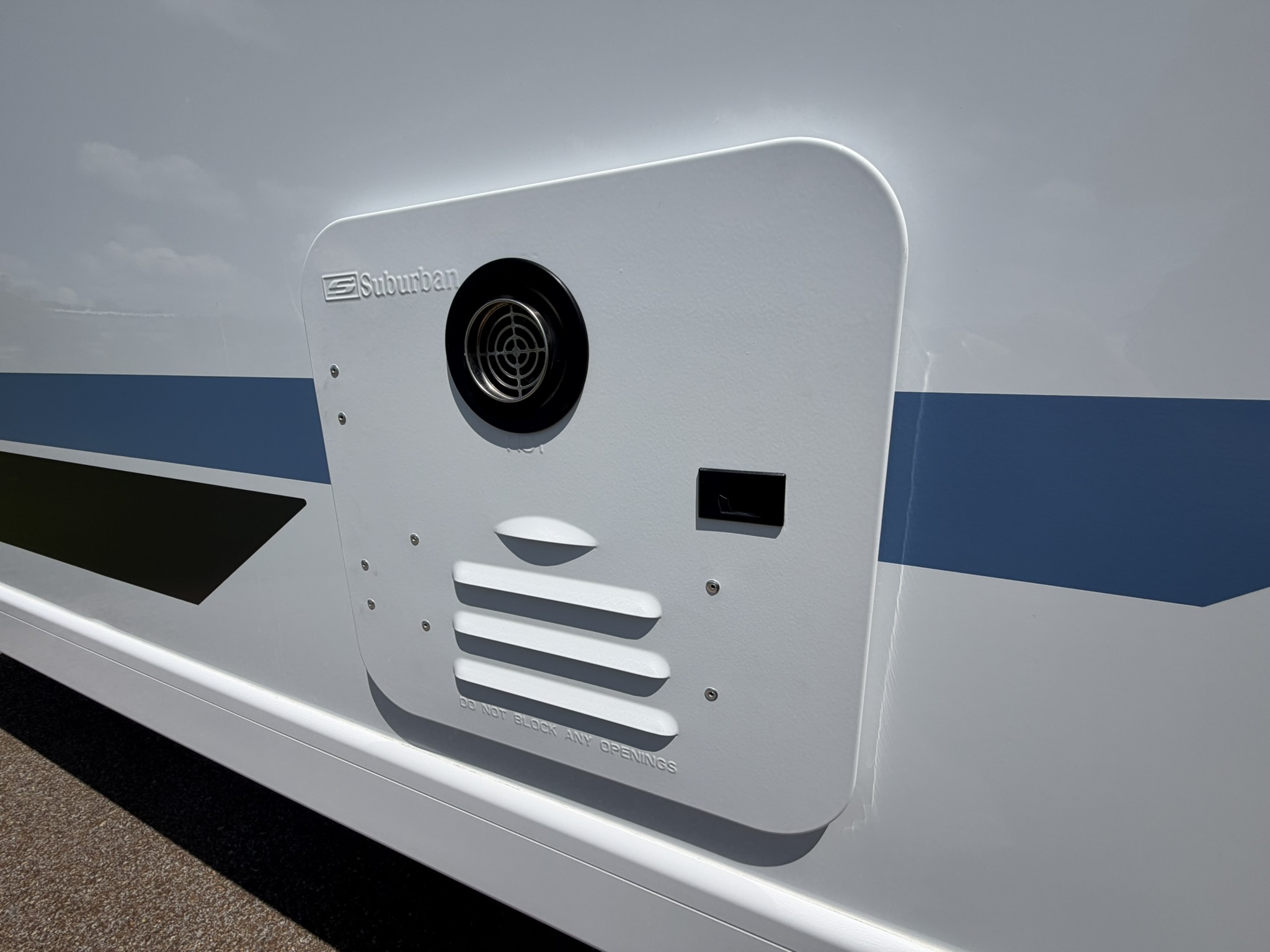 2027 THOR MOTOR COACH MAGNITUDE GA28 - Image 17
