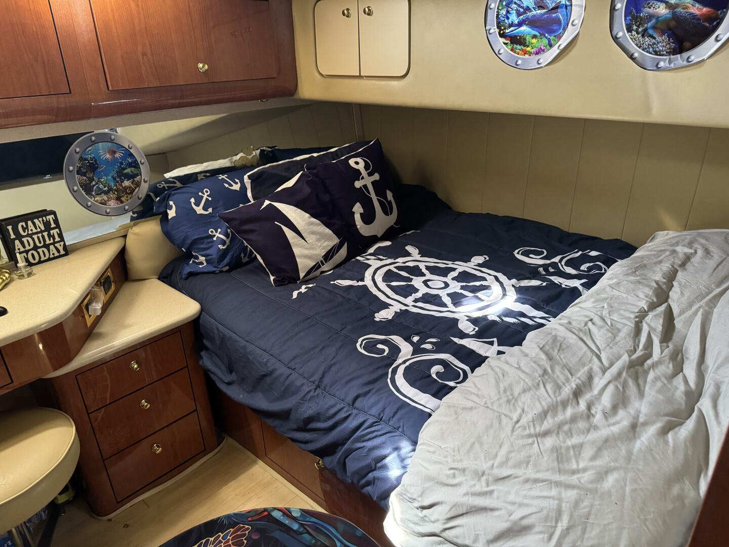 1998 Sea Ray 550 Sedan Bridge - Image 35