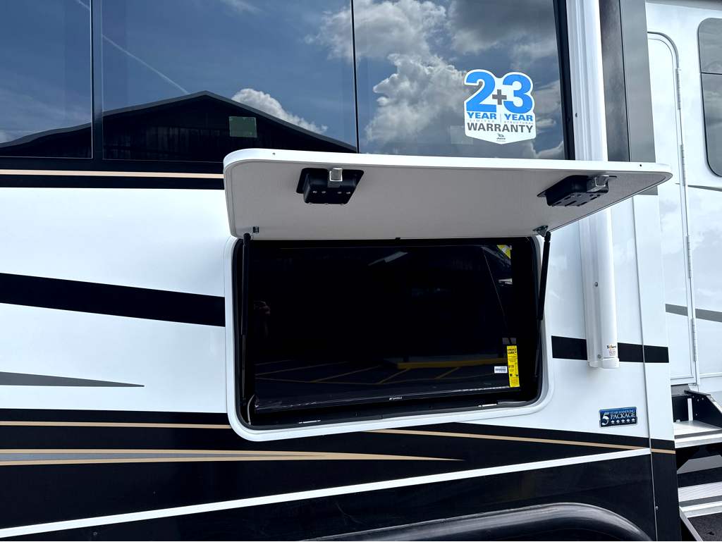 2027 JAYCO PINNACLE 32RLTS - Image 5