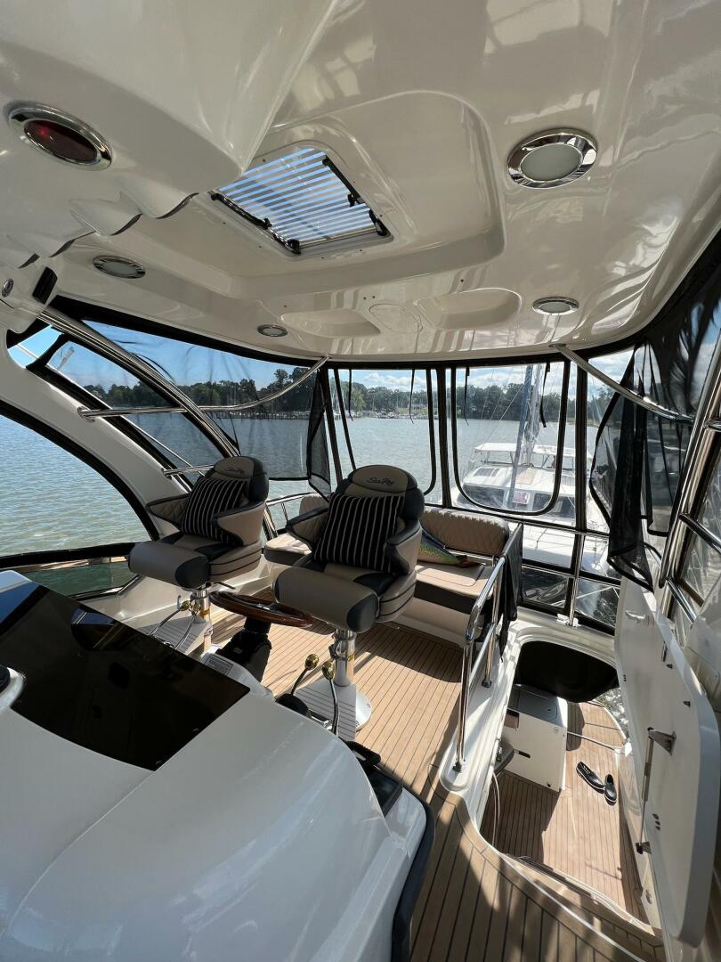 2005 Sea Ray 500 Sedan Bridge - Image 29